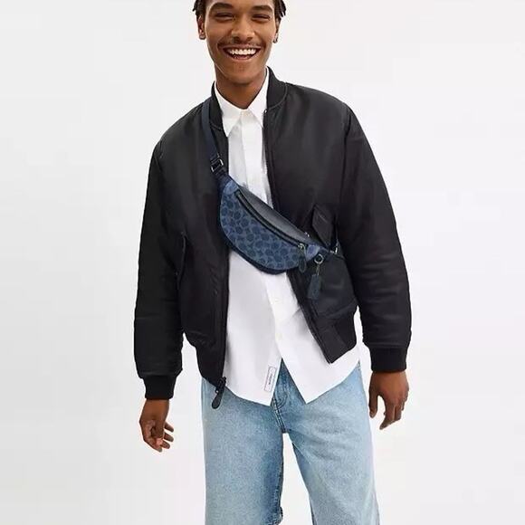 NWT Coach Warren Mini Belt Bag In Blocked Signature Canvas Light Denim cbk37 - Picture 5 of 8